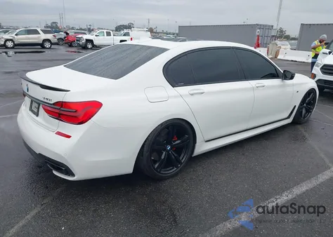 2016 BMW 740I z USA, uszkodzony, nr VIN WBA7E2C56GG547033